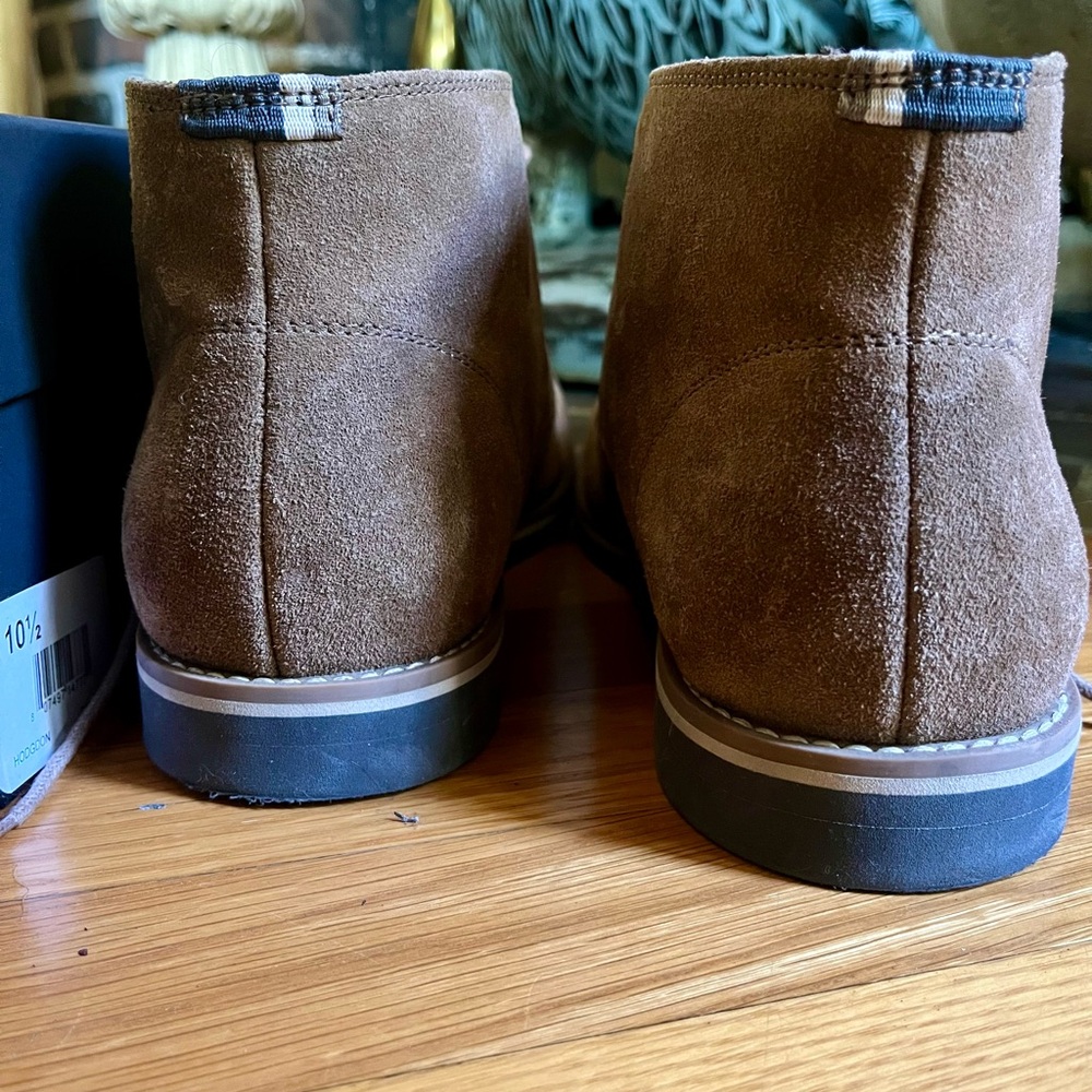 Men's Brown Suede Chukka Boots - Picture 14 of 15